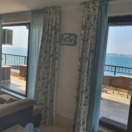 Сдам Квартиру На Первой Линии Моря В Городе Несебр * Nesebar
