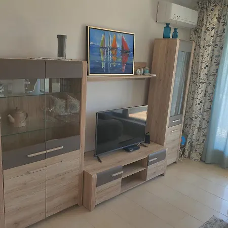 Сдам Квартиру На Первой Линии Моря В Городе Несебр Apartment *
